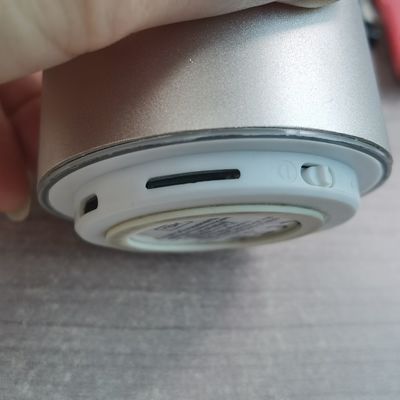 اسپیکر بی سیم حرفه ای بی سیم قابل حمل بلوتوث DC5V 1A با رادیو FM